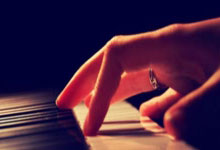 开云体育在线-纽约尼克斯队客场击败公牛队，稳住前列