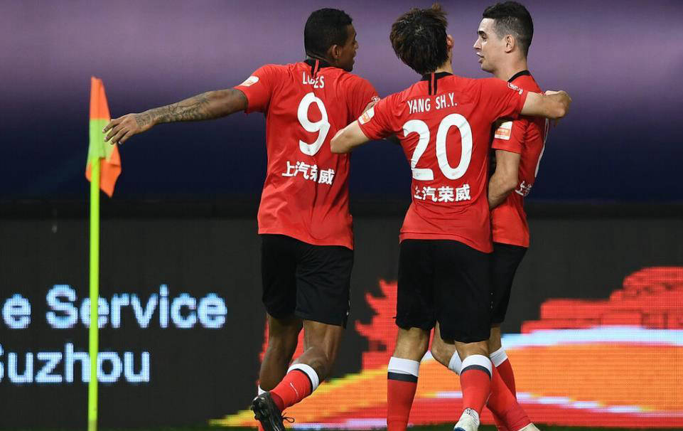 上港抢夺胜利，赢得中超竞争先机的简单介绍
