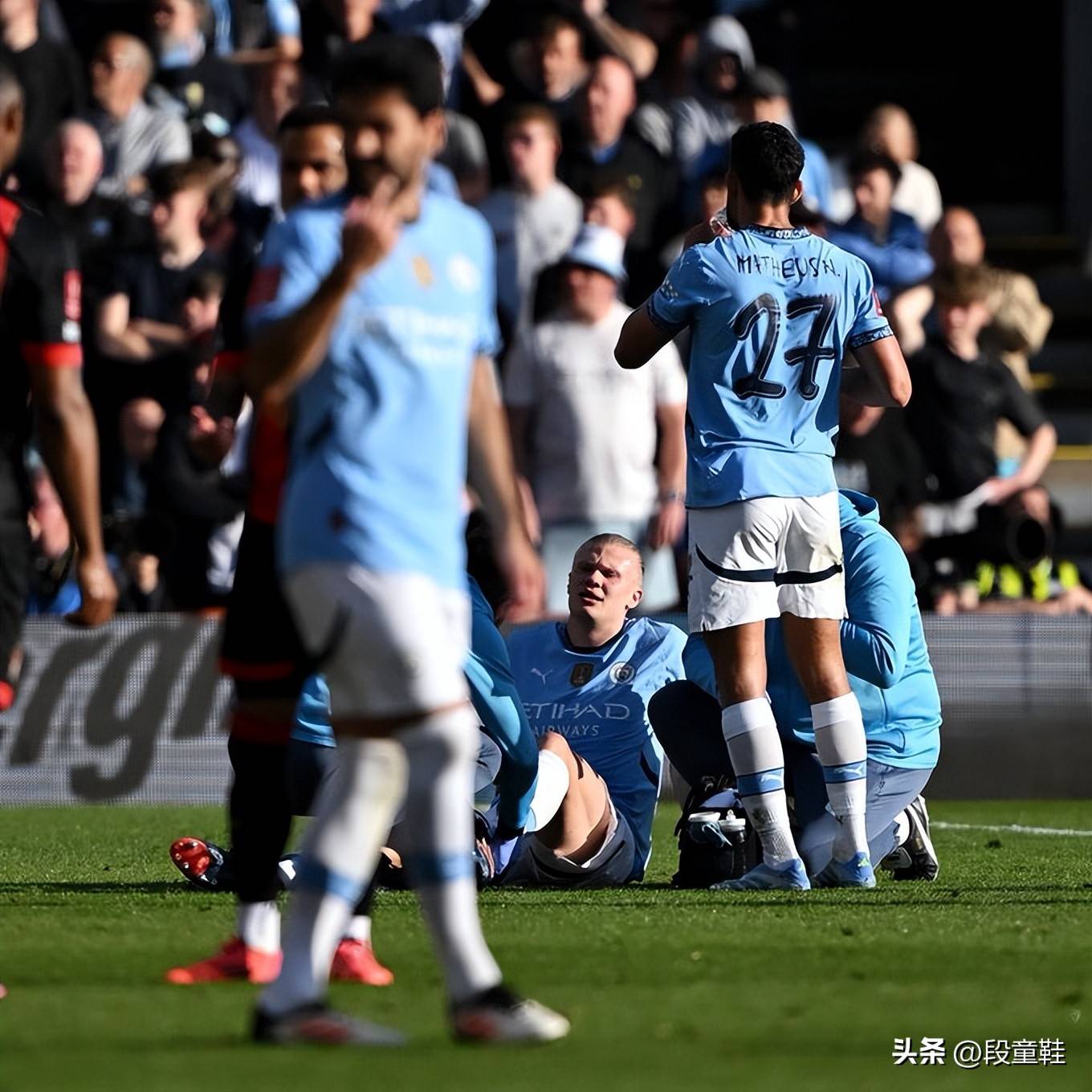 曼城客场大胜巴黎，晋级半决赛
