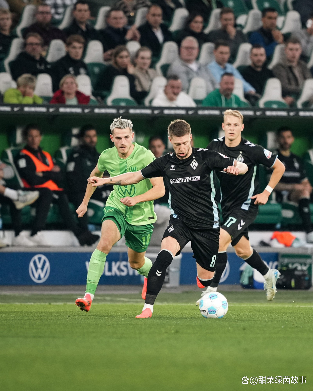 不莱梅客场战平对手，德甲联赛排名保持稳定的简单介绍