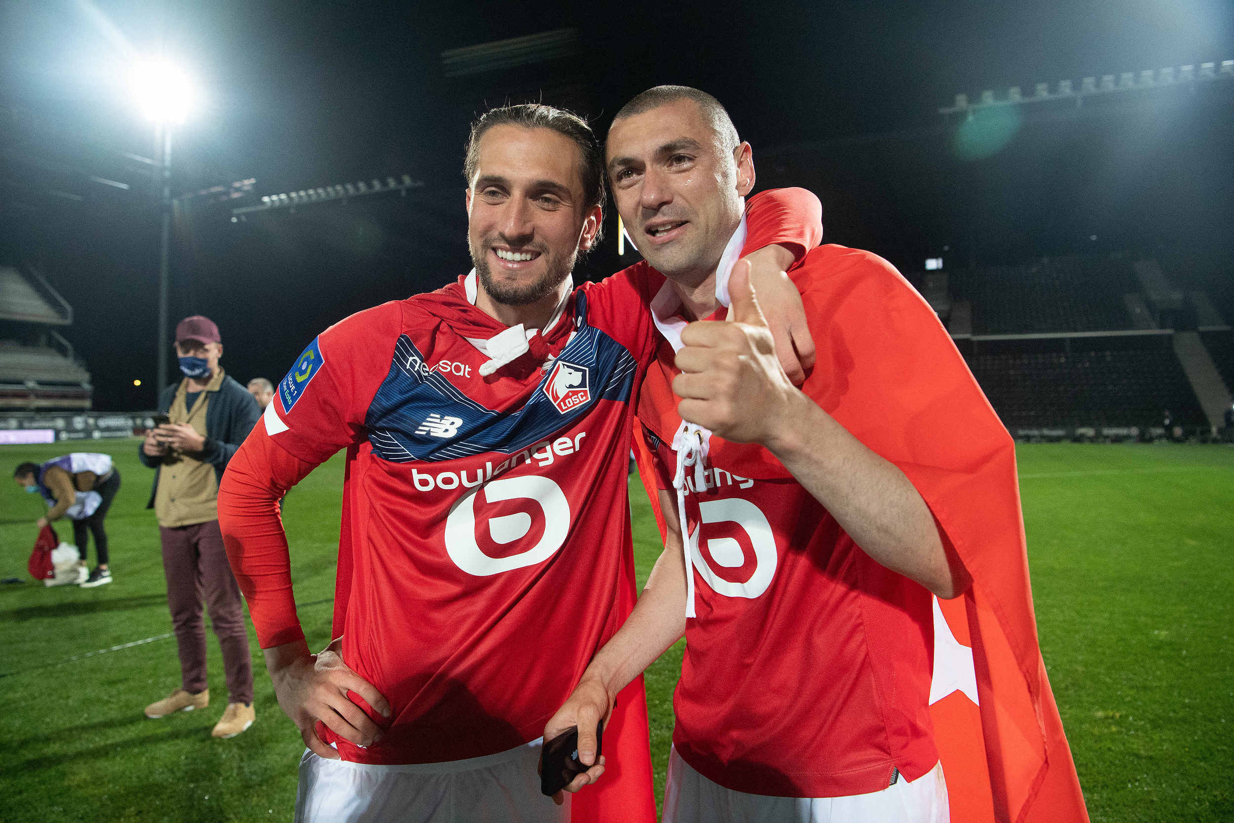 包含洛里昂豪取大胜，向法甲联赛冠军发起冲击的词条