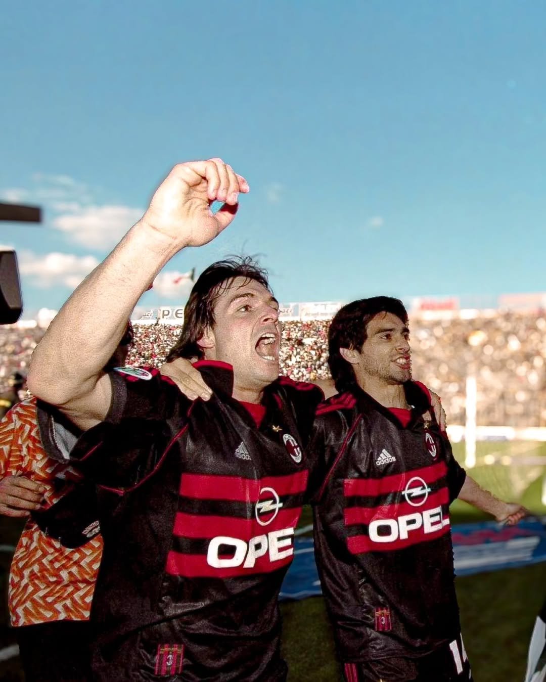 关于AC米兰中场禁区外吊射得手，助球队取得胜利的信息