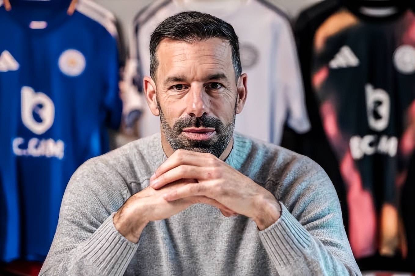 开云体育平台APP-改写主教练变说，沃尔夫斯堡球迷怒吼要求换帅的简单介绍