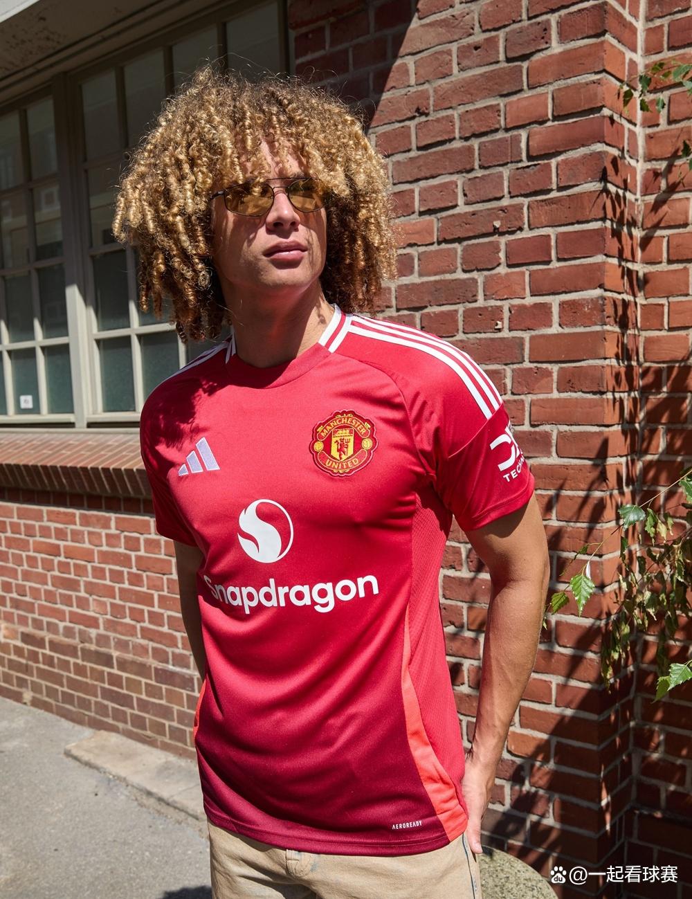 曼联不惧困境，客场轻取胜利