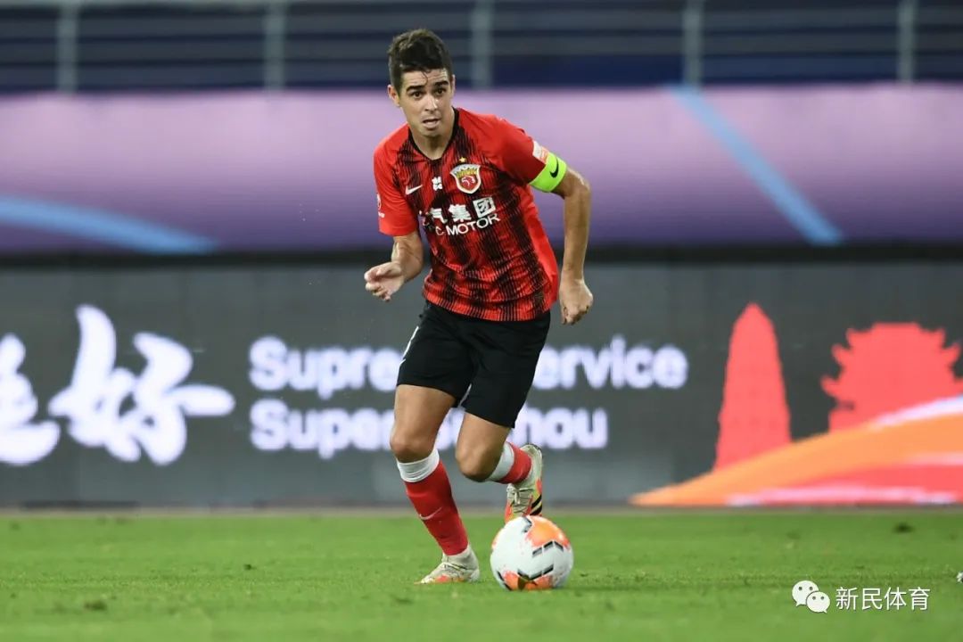 包含恒大上港擦出火花积分榜争夺激烈的词条