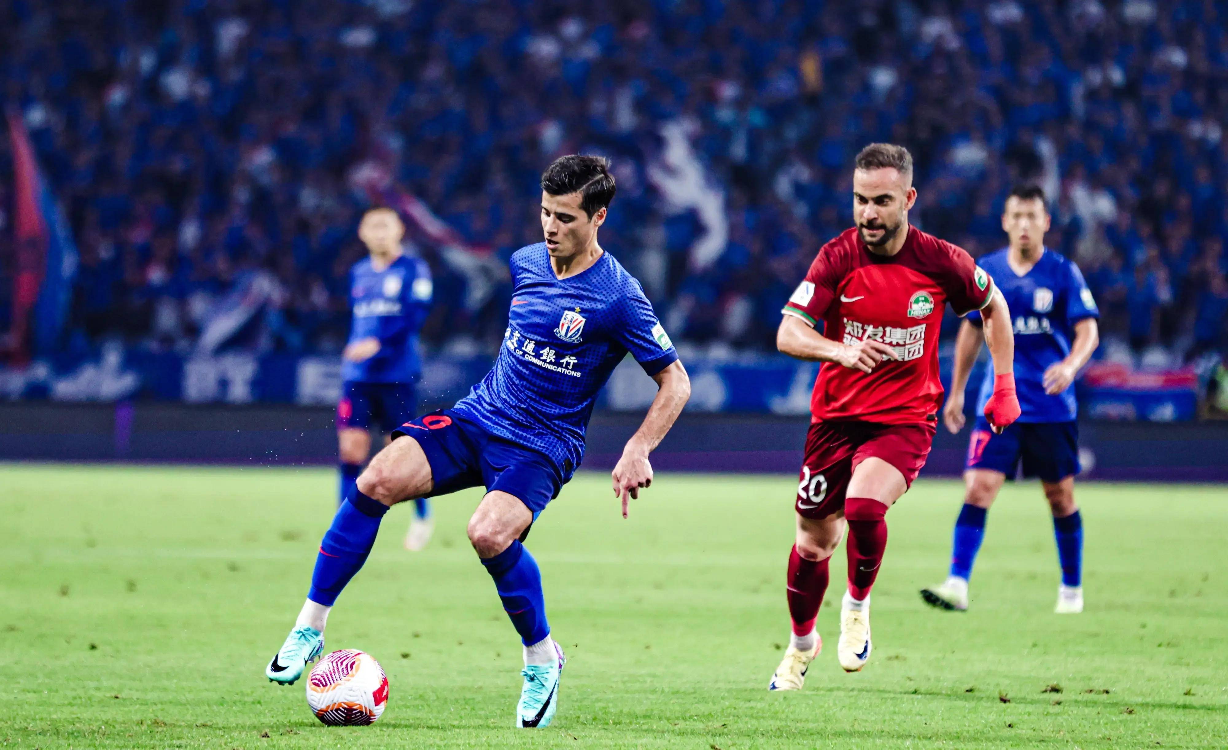 开云体育官方网站-包含巴黎客场大胜曼联，晋级前景一片明亮的词条