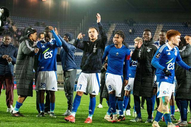 开云官网-斯特拉斯堡击败对手，触发球迷疯狂的简单介绍