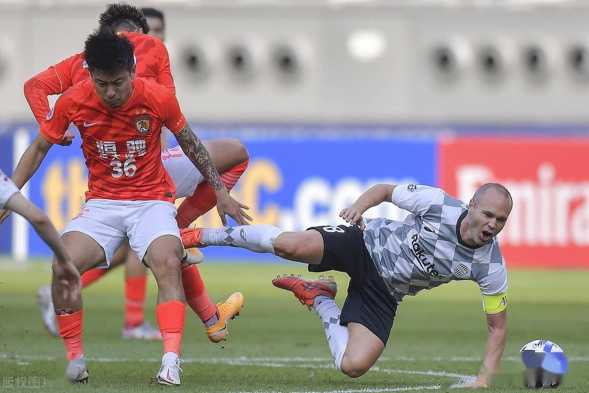 包含广州恒大队成功突围国际大赛的词条