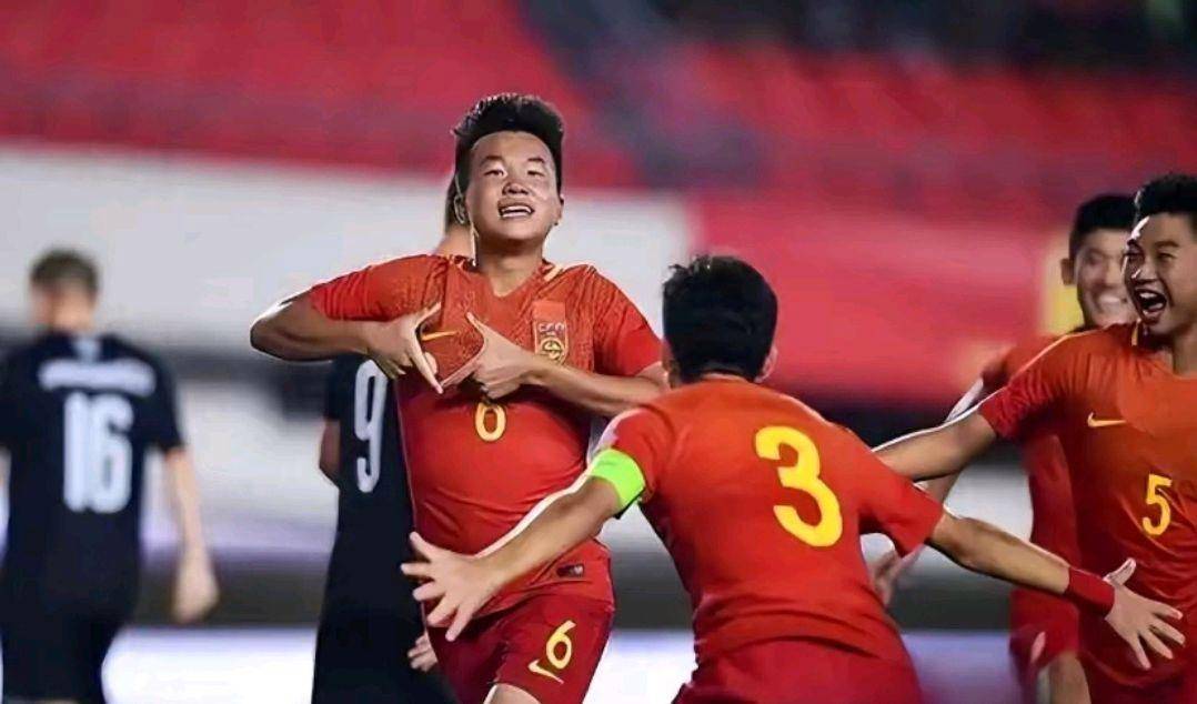 开云体育下载-包含亚洲球队备战大赛舞台，冠军身影日益清晰的词条