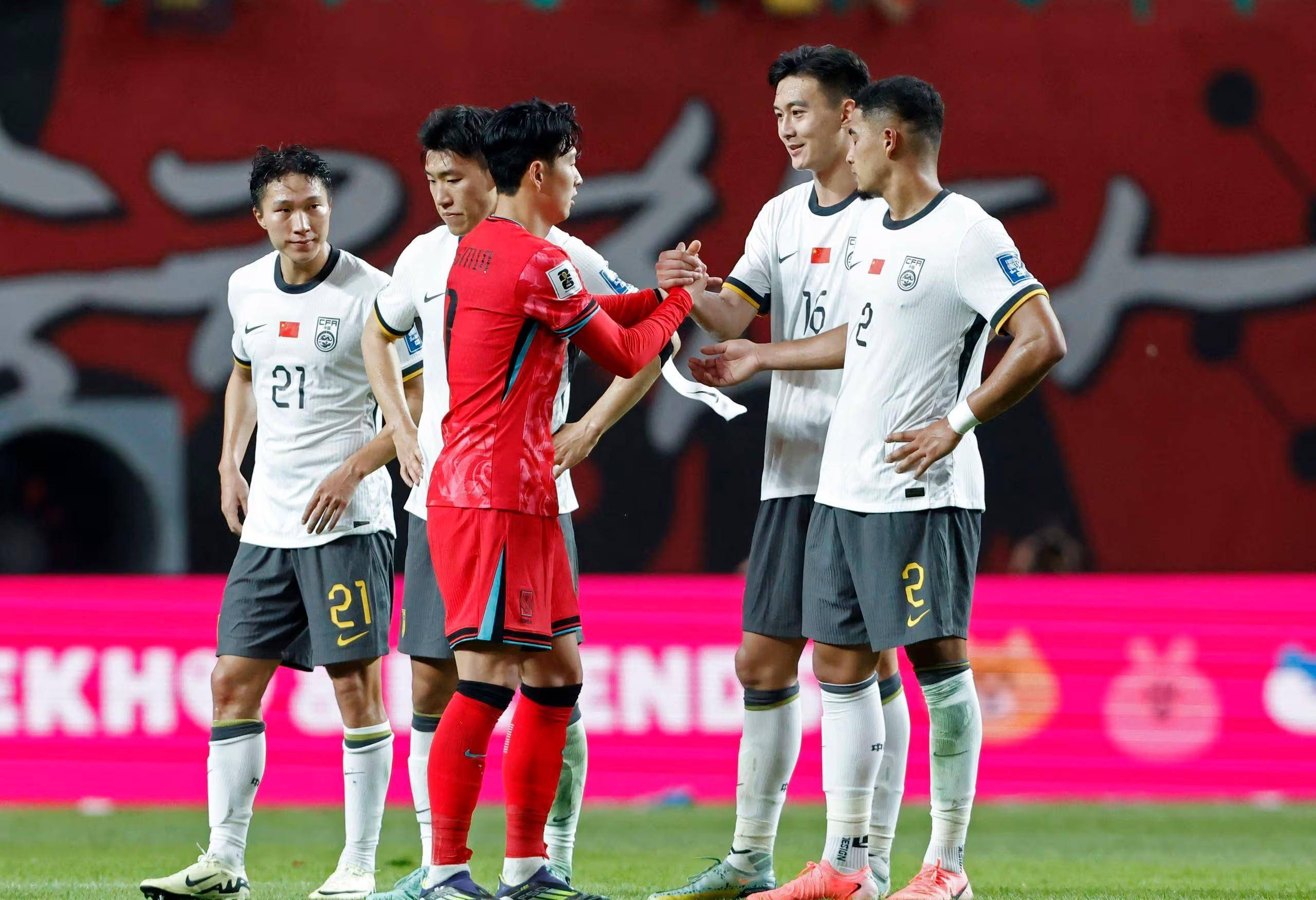 阿根廷球员展现实力，引领球队逆风翻盘的简单介绍