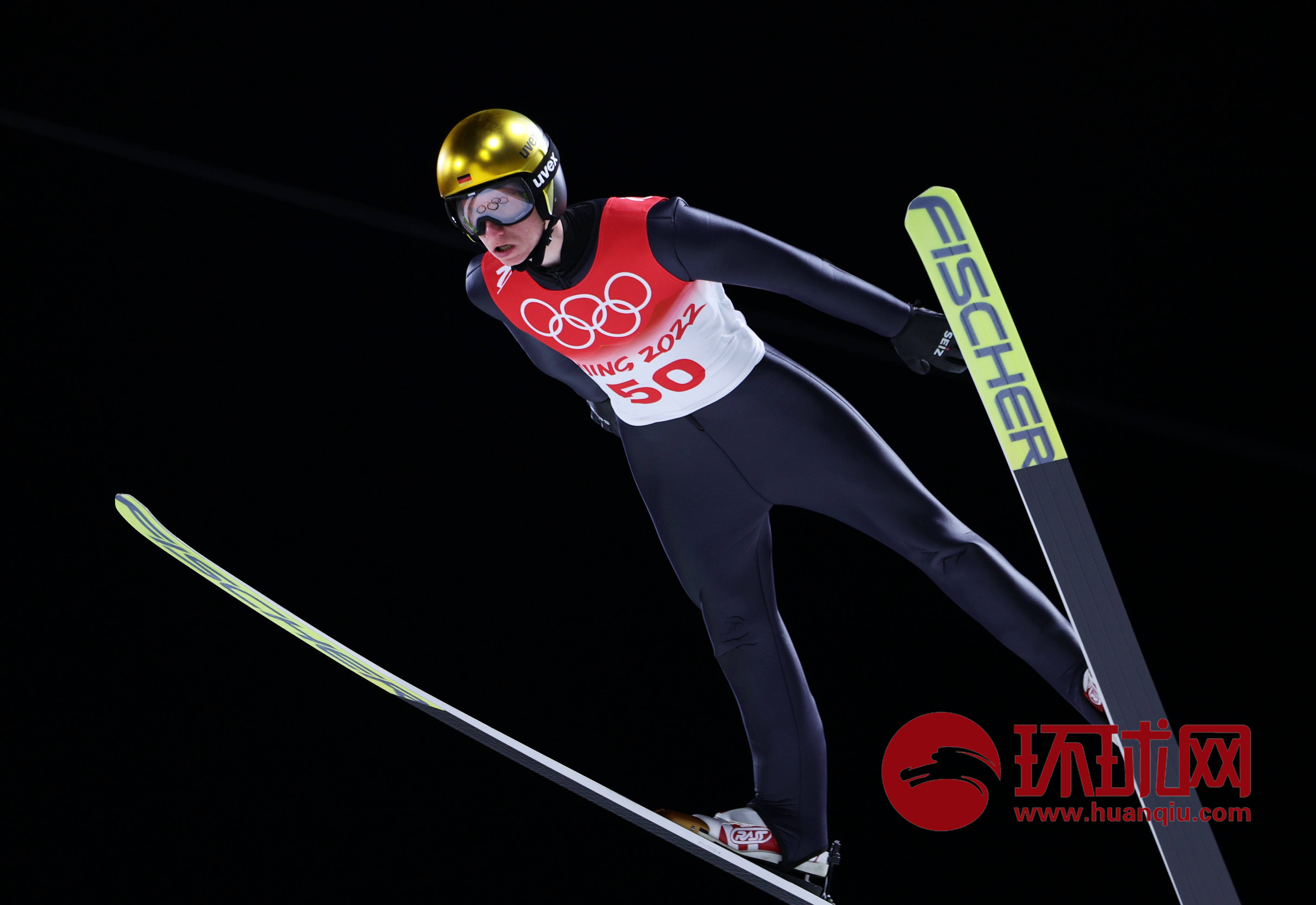 挪威选手勇夺冠军，获得赞誉