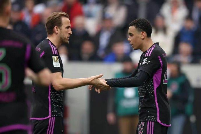 开云下载-拜仁宣布与主力中场续约，将领衔新赛季阵容的简单介绍