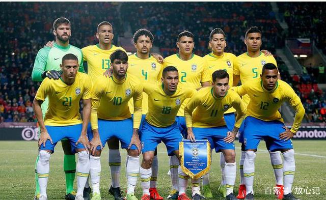 包含众星云集，同庆盛典，足球盛事狂欢夜的词条