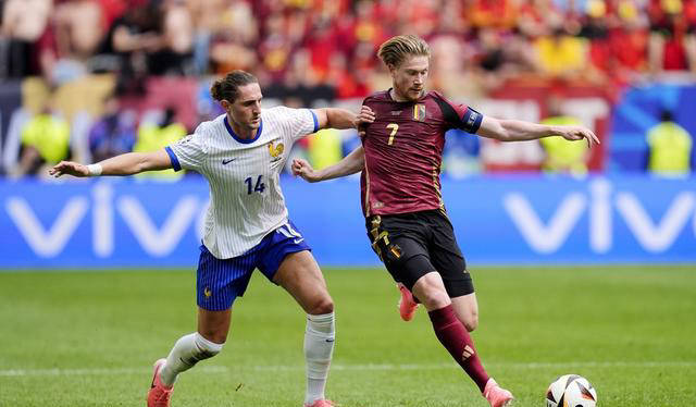 比利时队遗憾失利，无缘欧国杯冠军的简单介绍