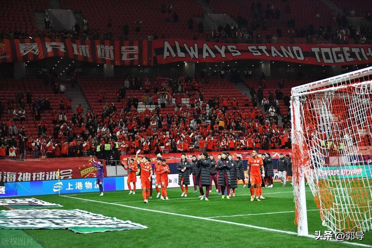 包含上港战术磨合良好，球队士气高涨迎战新赛季的词条