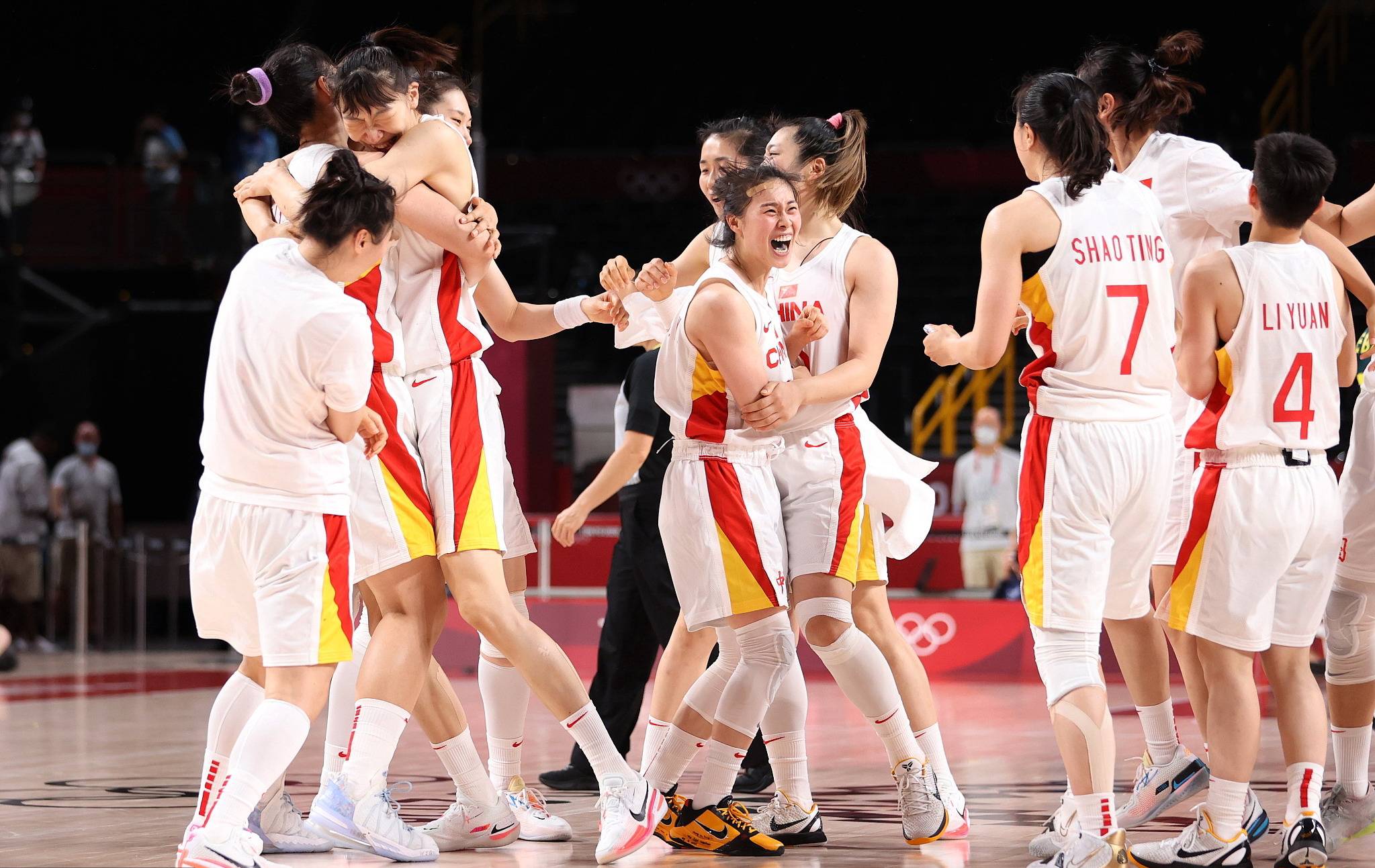 开云APP-瑞士女篮队实现逆袭，夺得小组赛胜利的简单介绍