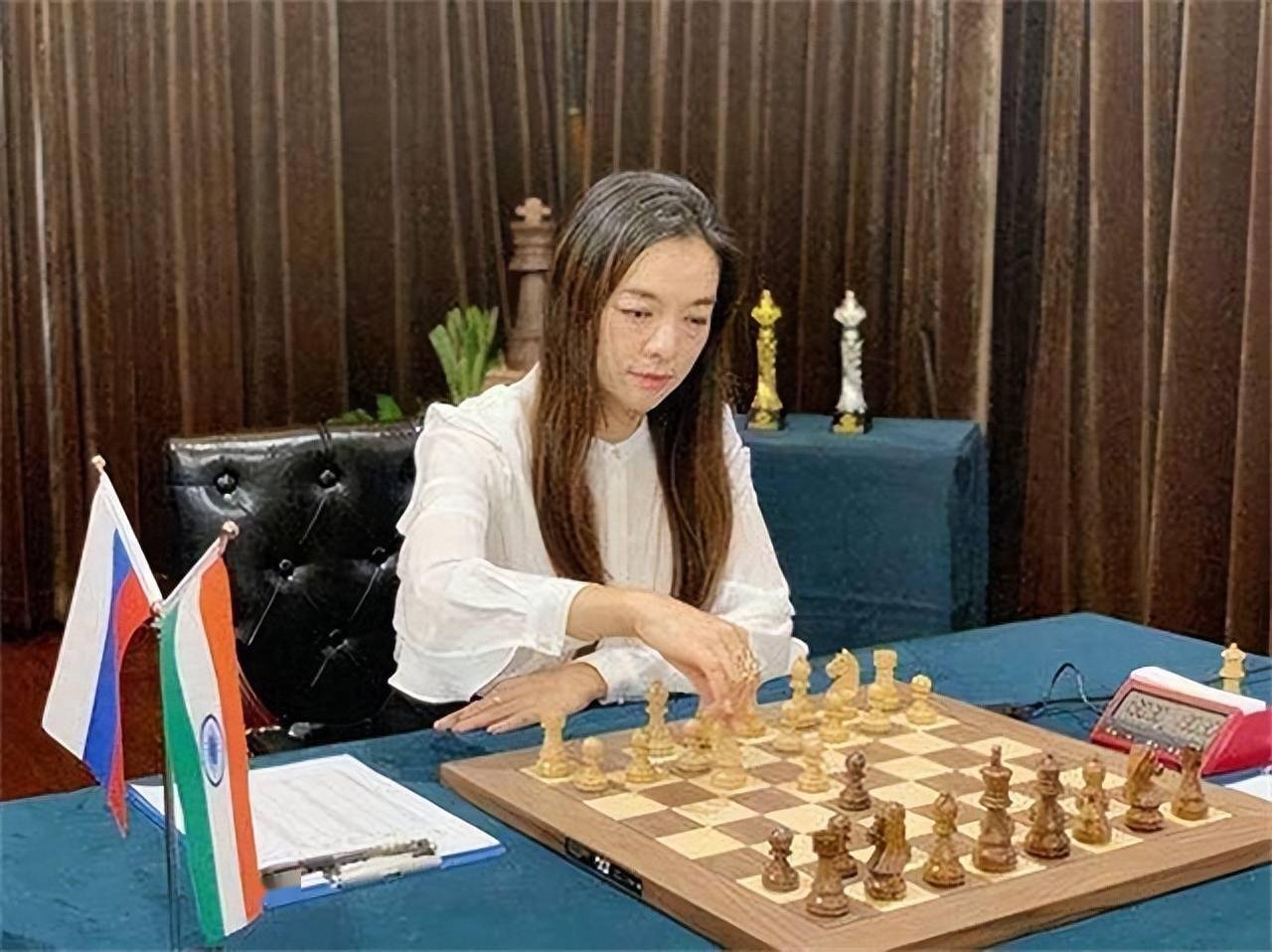 中国足球队女将表现抢眼，备战国际赛事的简单介绍