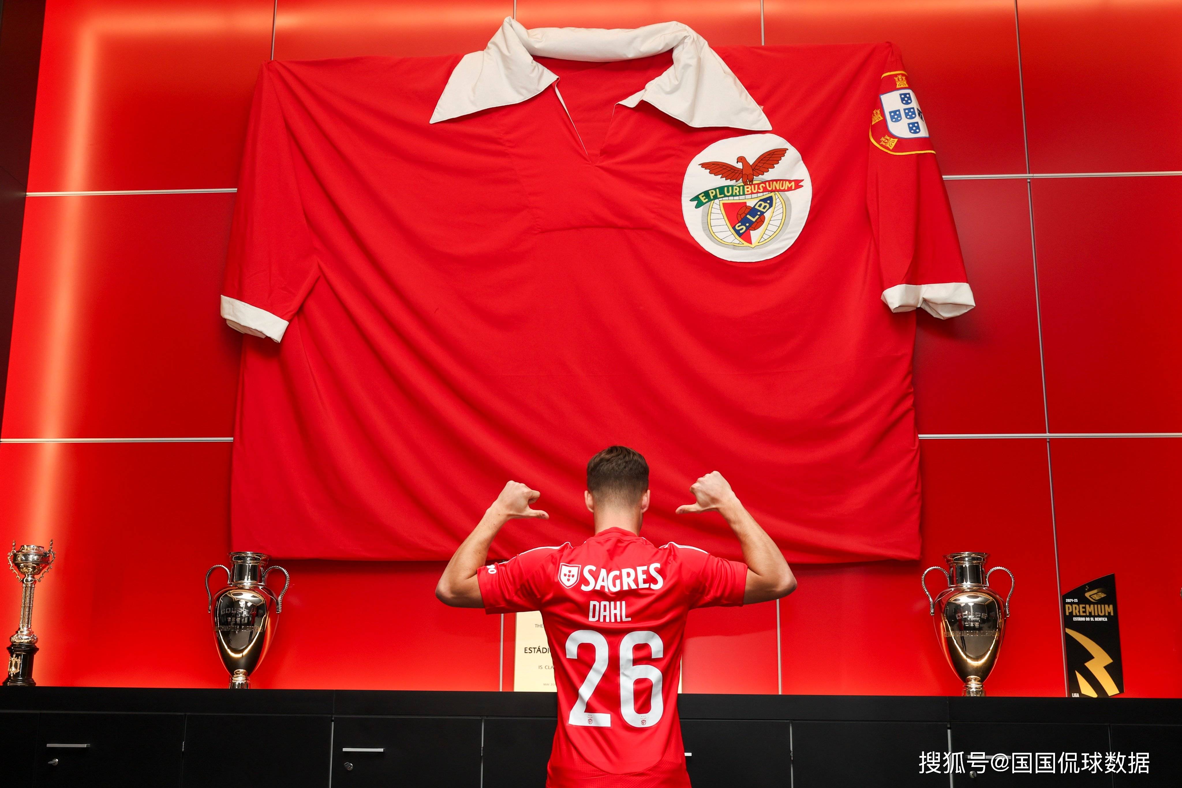 摩纳哥遭遇惨败，欧冠赛前景一片黑暗