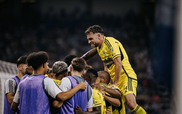 宁夏火凤凰客场逼平对手，保持不败纪录