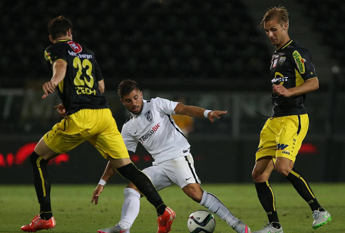 马洛卡客场逼平埃瓦尔