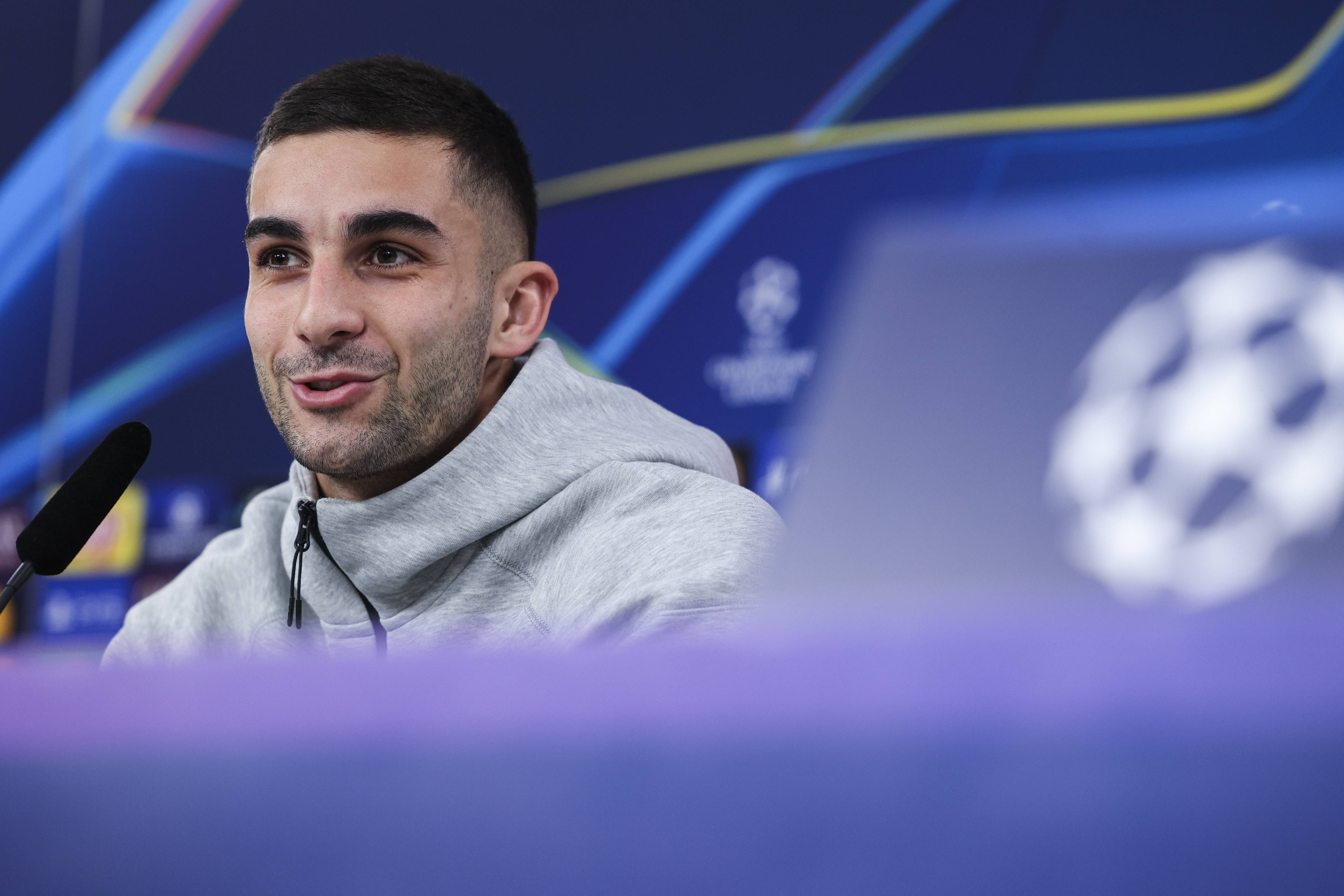 巴塞罗那备战欧冠淘汰赛，主教练战术调整