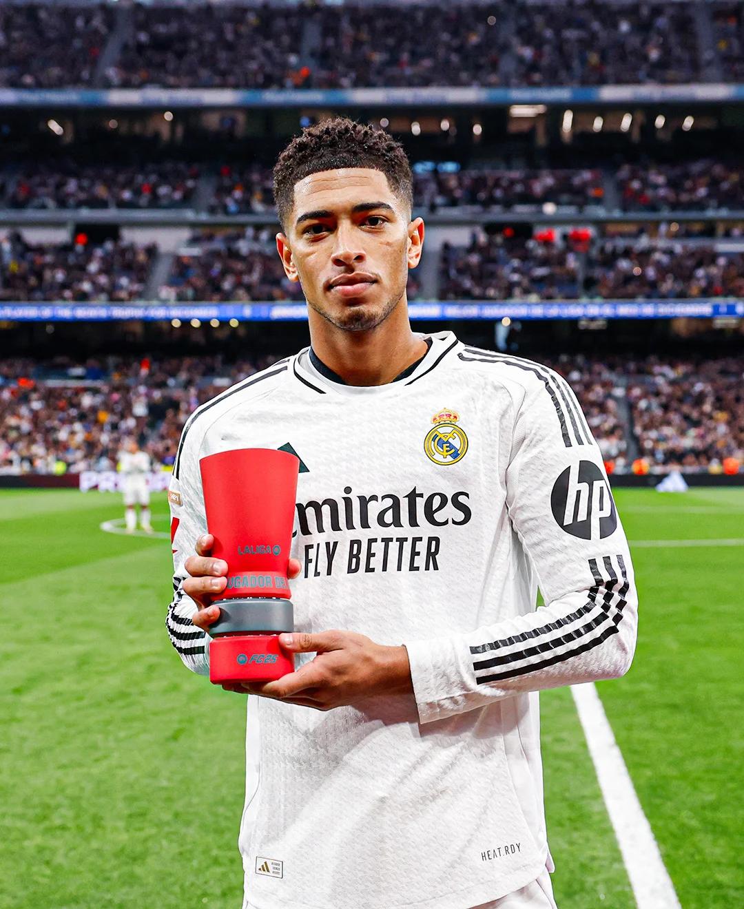 皇家拉斯帕尔马斯夺取三分，实现逆袭