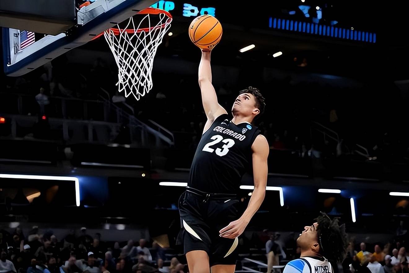 关于开拓者队新秀吸引眼球，成为球队未来核心的信息