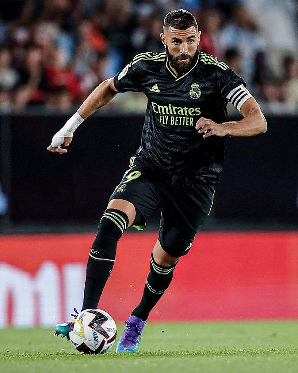 开云体育在线-罚点球率下降，射手组合需整顿提升