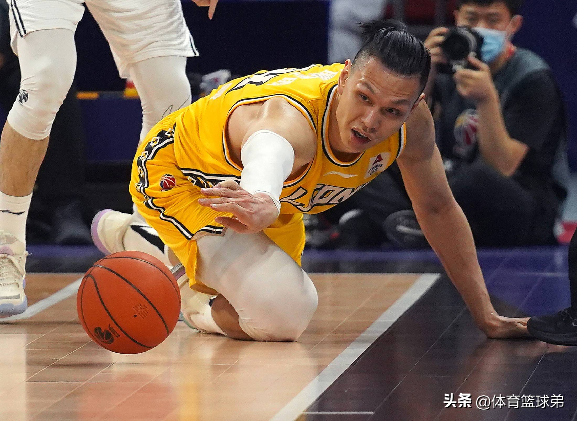 关于广厦队连胜收官，实力有所提升的信息