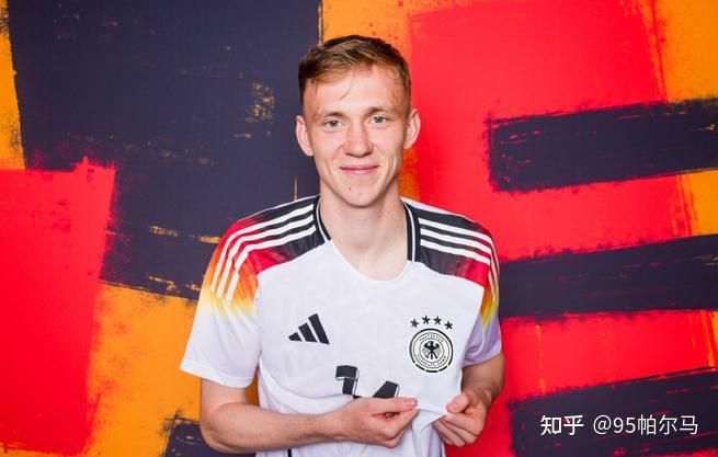 霍芬海姆主帅喊话球员，冲击前四豪门