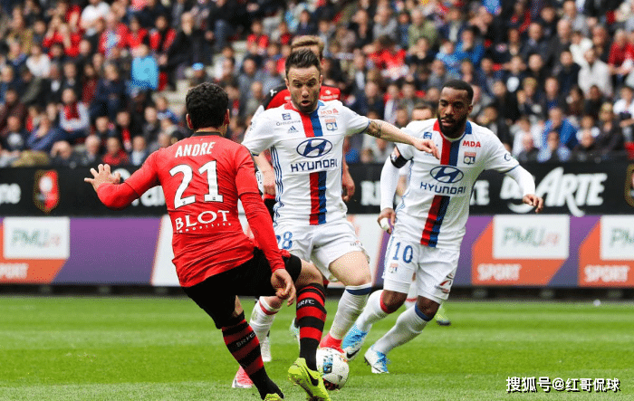 里昂主场击败对手，稳住积分榜位置的简单介绍