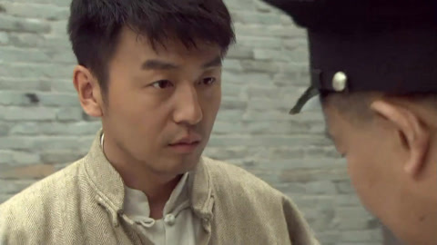 双方对垒陷入僵局，精彩战斗即将展开