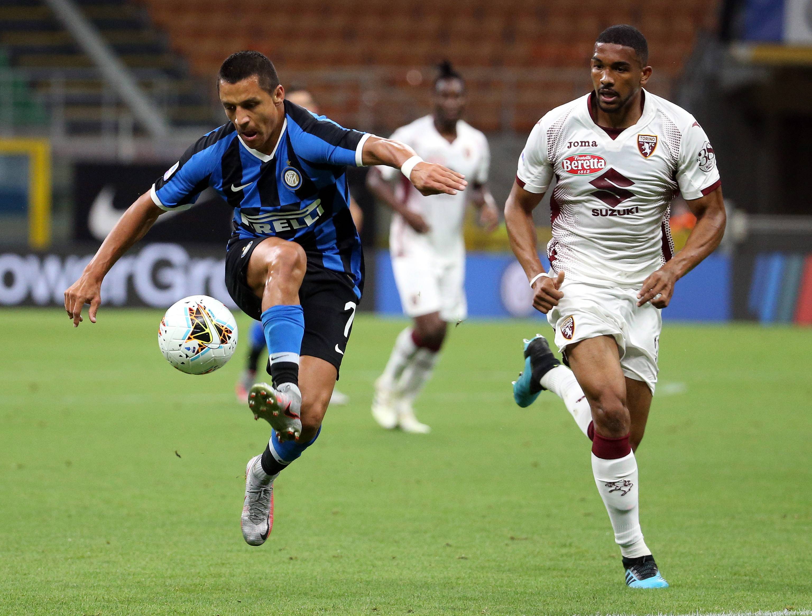 都灵队实力悍然，一飞冲天，登顶榜首的简单介绍