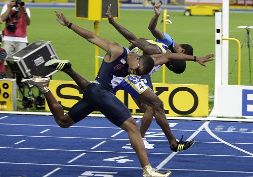 欧预赛对决异常激烈，强队相争