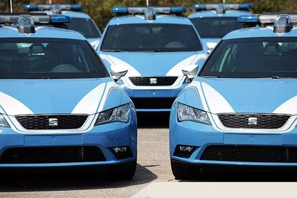 申花跌后是苦涩阿尔法，罕见傅输上西班牙