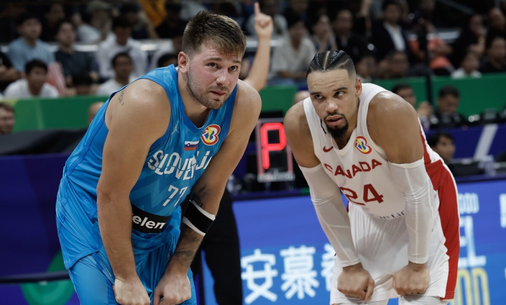 希腊挑战斯洛文尼亚，势均力敌双方全力拼搏