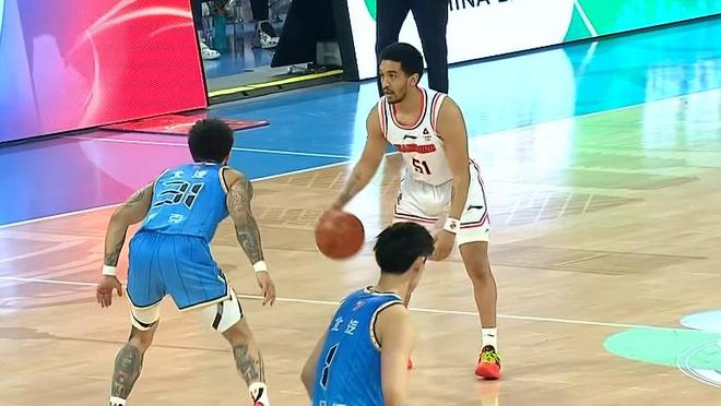 北京队与广东队燃爆全场，谁是赢家