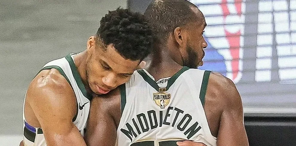 雄鹿后卫米德尔顿手感不振，球队惨遭惨败