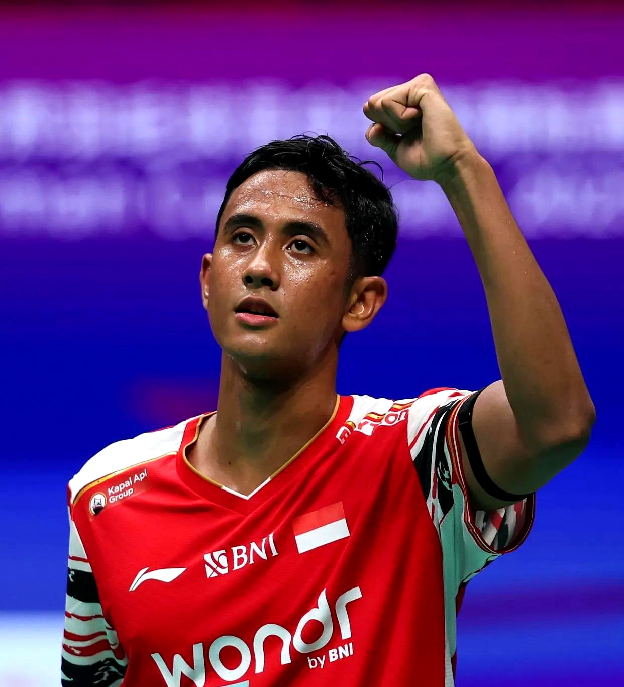 包含DRX轻取GEN，Crisp团战一打五强强对话成都决赛之夜，强势挺进下一轮的词条