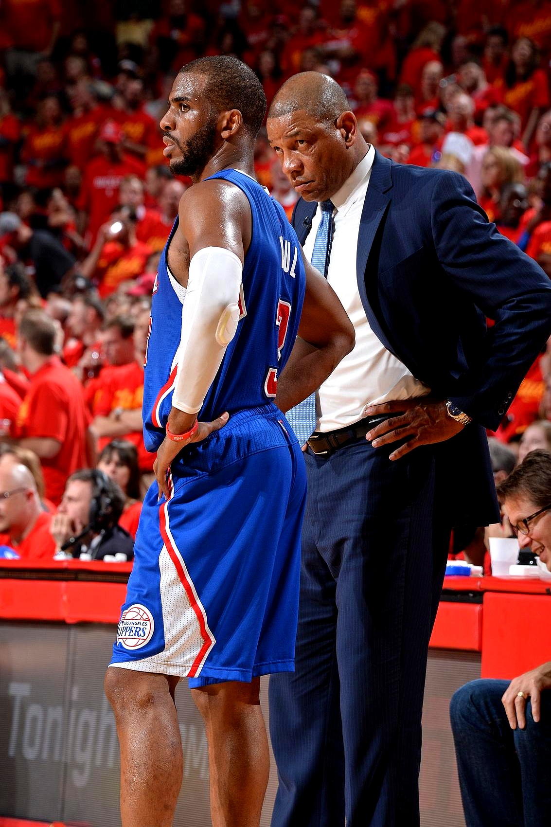 快船逆转步行者，晋级季后赛