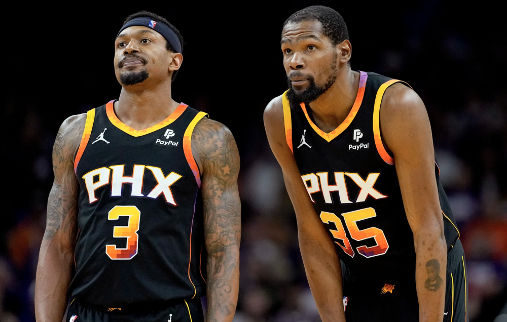 山东高速客场大胜上海申花，稳居榜首的简单介绍