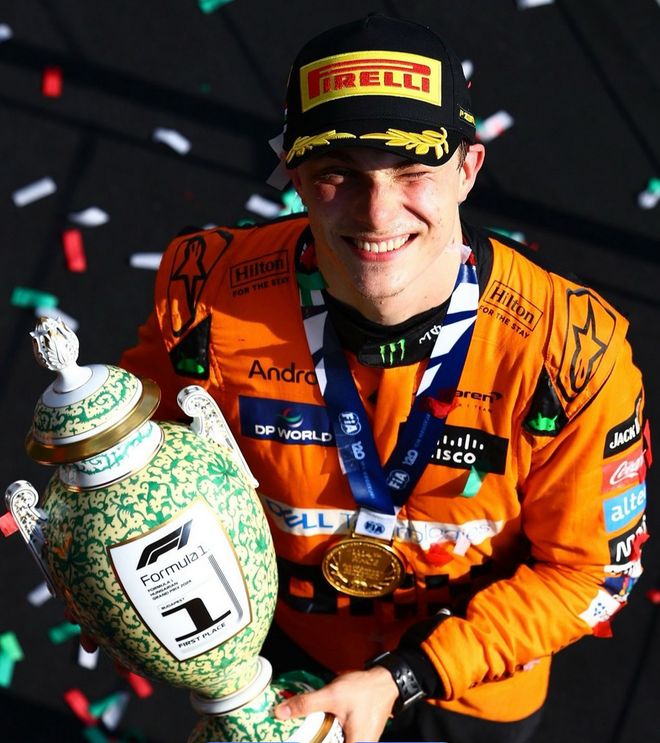 包含阿斯顿马丁逆转红牛二队，皮亚斯特里高光表现的词条