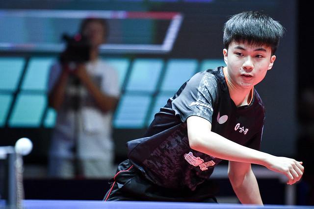 开云体育下载-英格兰队轻取中国队，奥恰洛夫点燃赛场